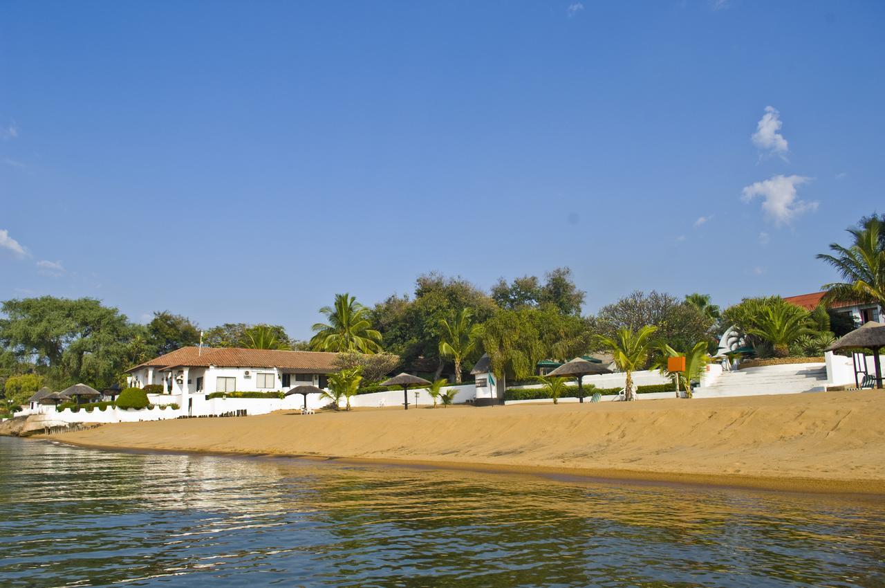 Sunbird Livingstonia Beach Salima Exterior photo