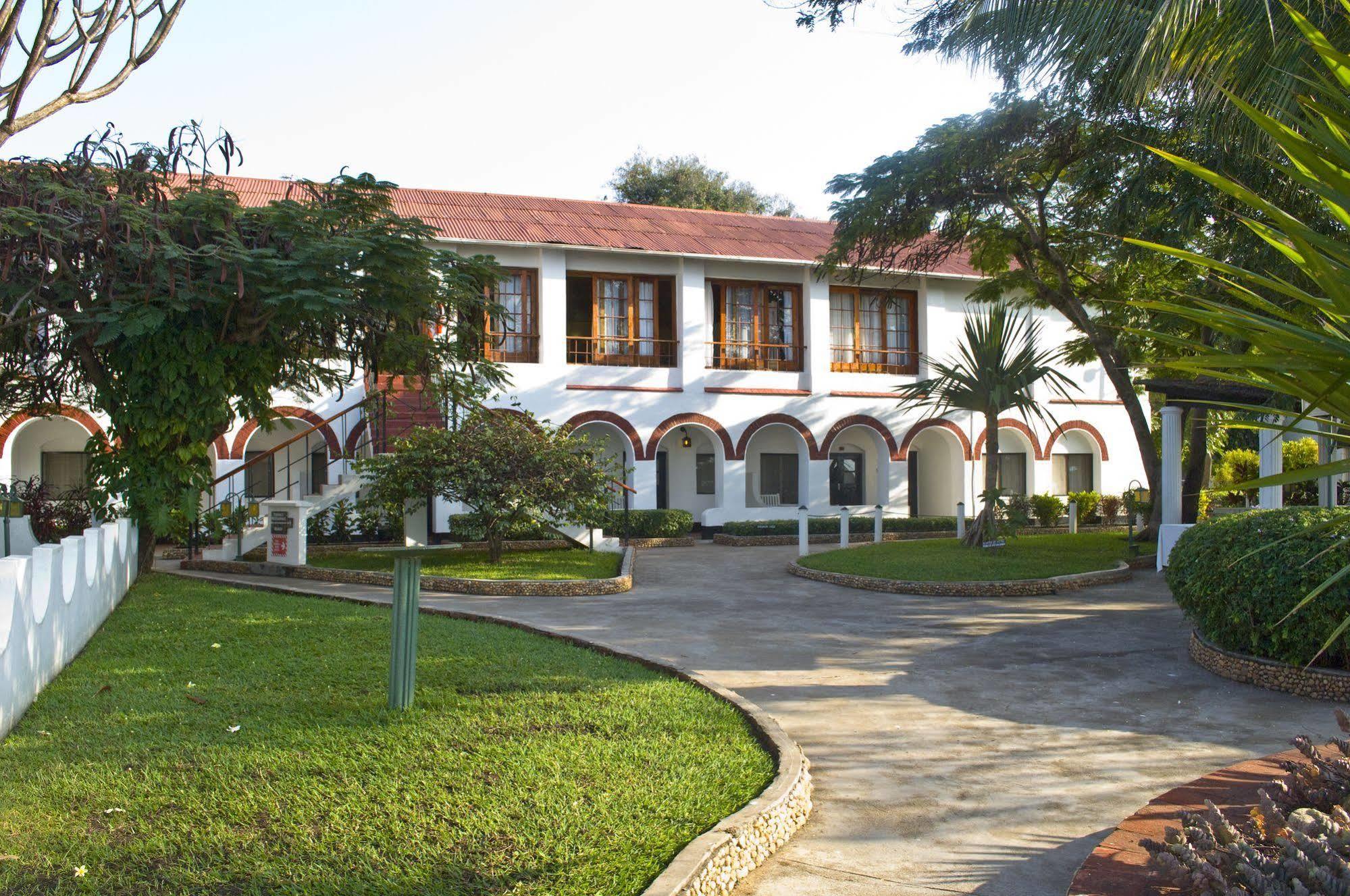 Sunbird Livingstonia Beach Salima Exterior photo