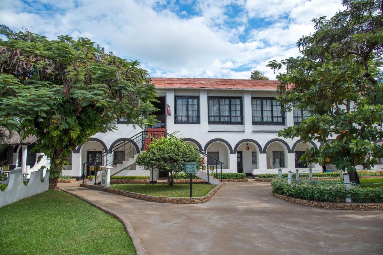 Sunbird Livingstonia Beach Salima Exterior photo