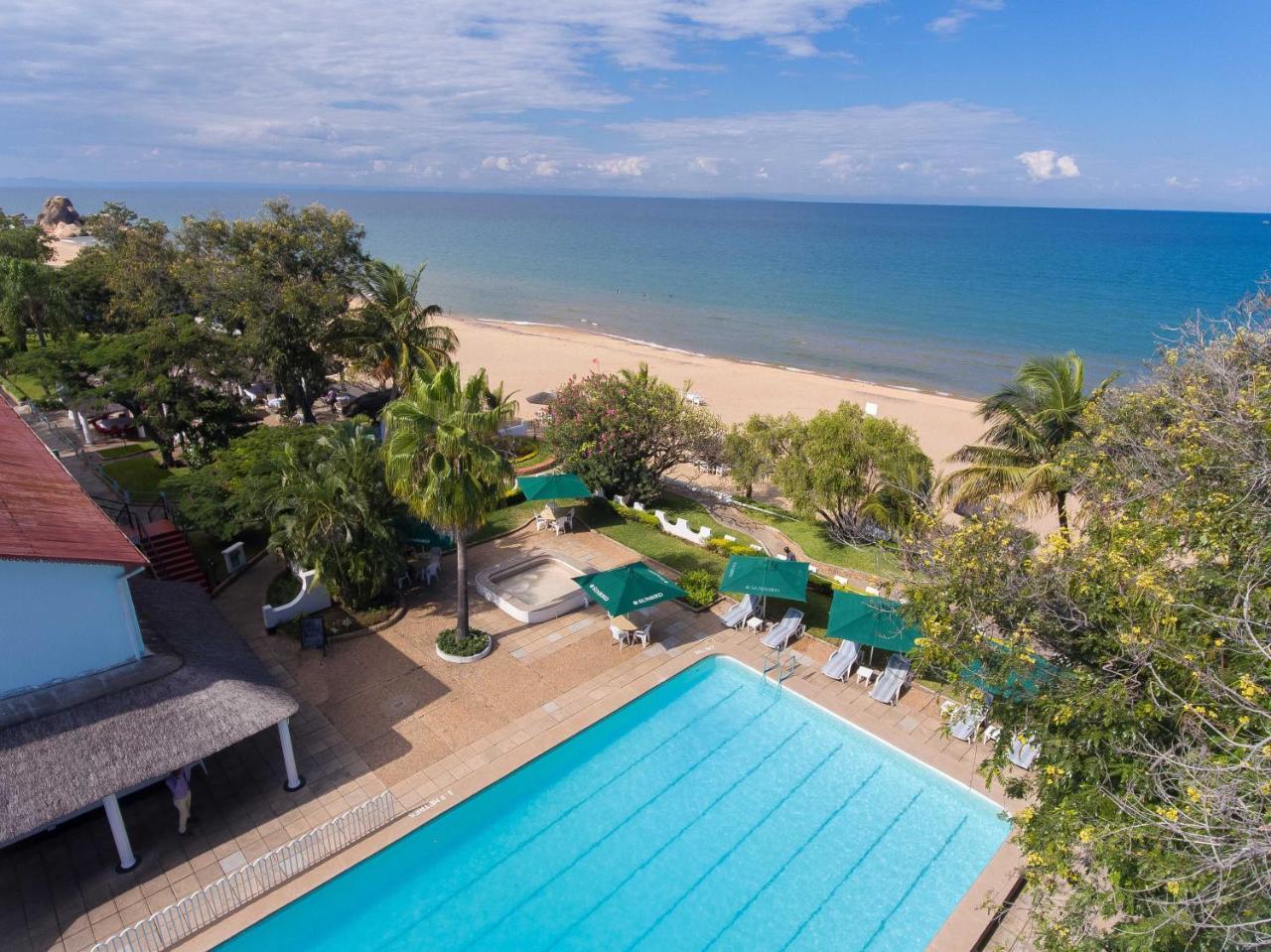 Sunbird Livingstonia Beach Salima Exterior photo