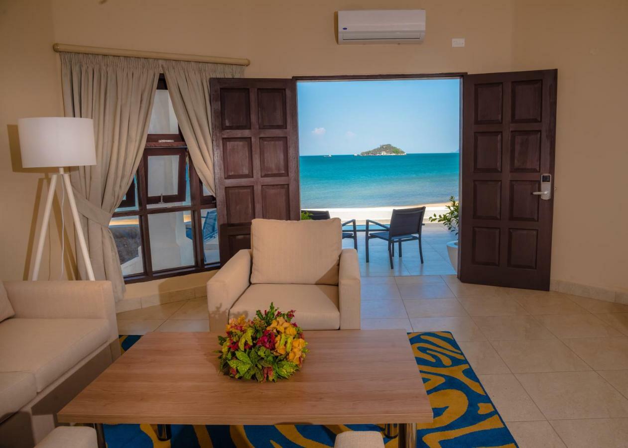 Sunbird Livingstonia Beach Salima Exterior photo